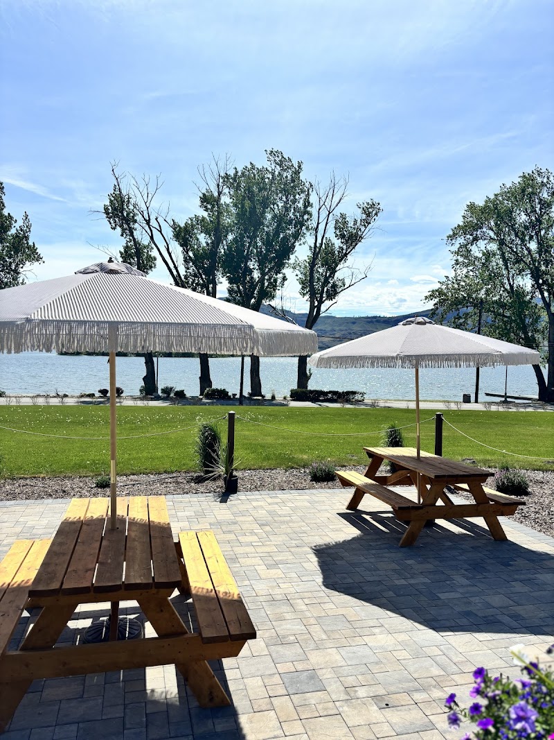 Lakeside Cellars 5