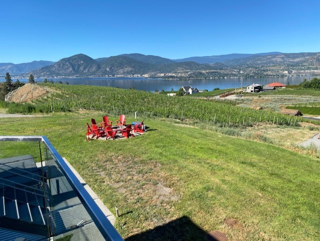 Therapy Vineyards & Inn 3