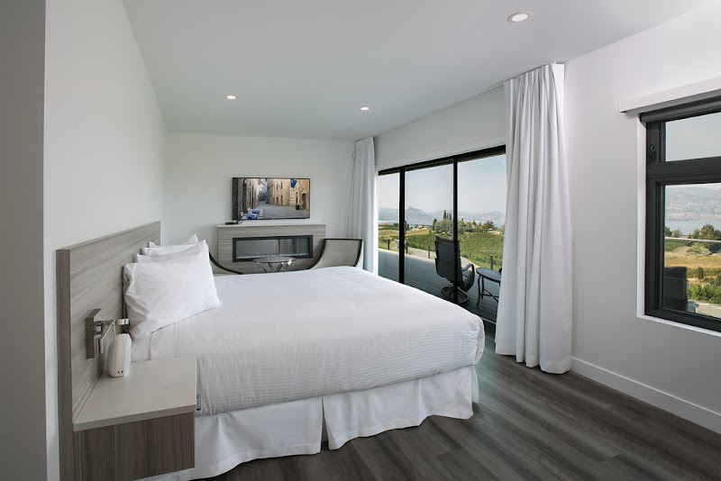 Therapy Vineyards & Inn 4