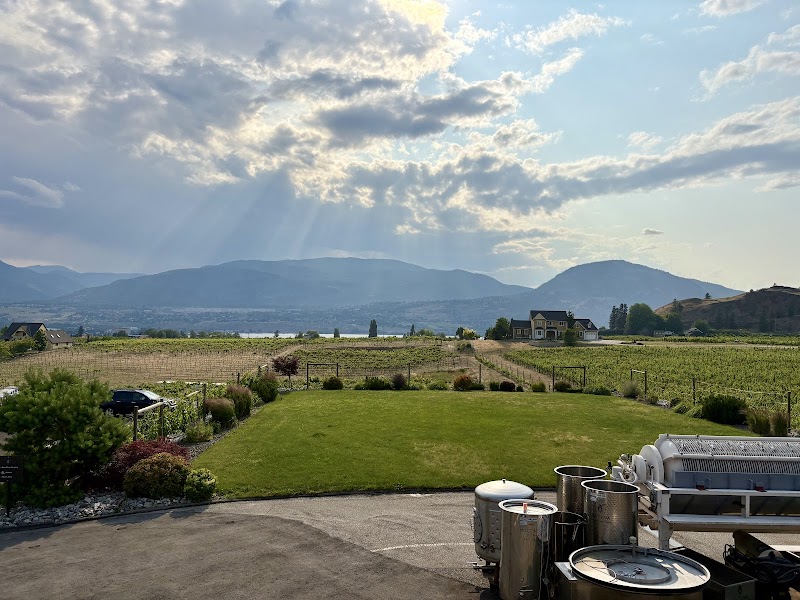 Da Silva Vineyards and Winery 2