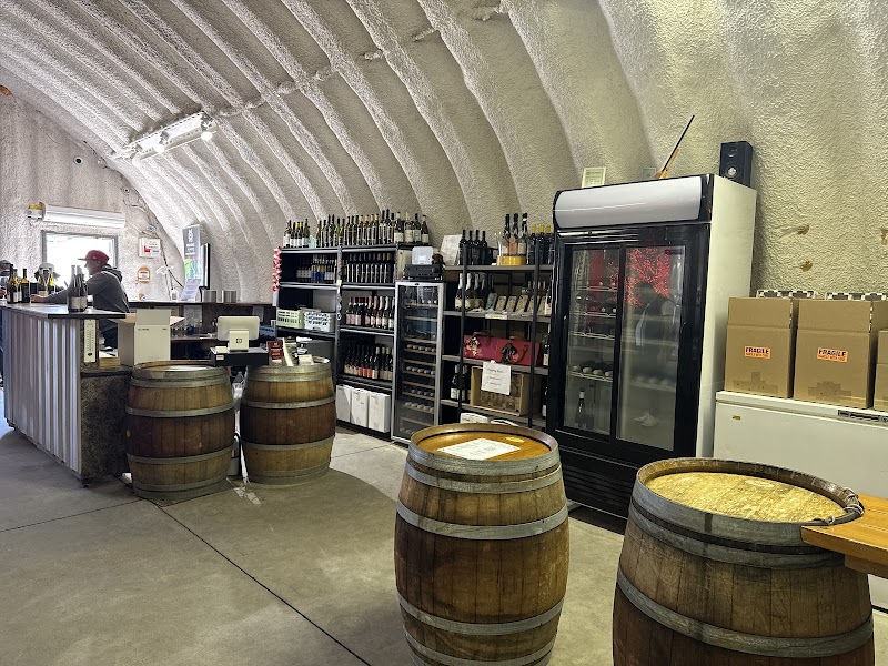 Rollingdale Winery Inc 4