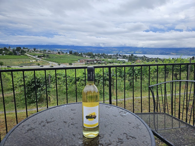 Little Straw Vineyards Family Estate Winery 5